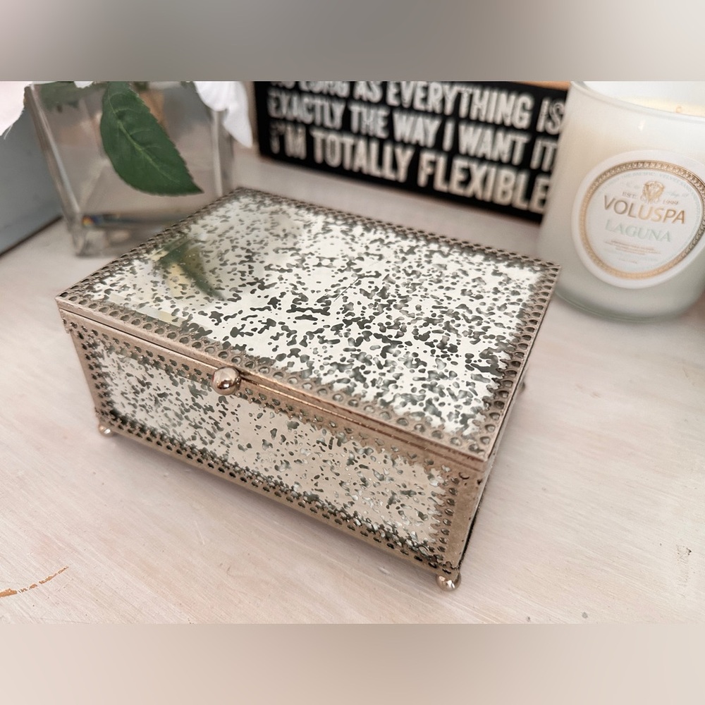 Nicole Miller Home Mirrored Silver Jewelry Box Trinket - Picture 6 of 12